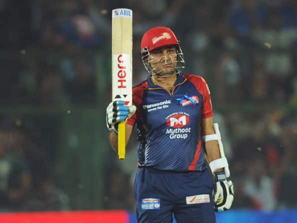IPL 2012: Tag of favourites increases pressure, says Virender Sehwag IPL 2012: Tag of favourites increases pressure, says Virender Sehwag