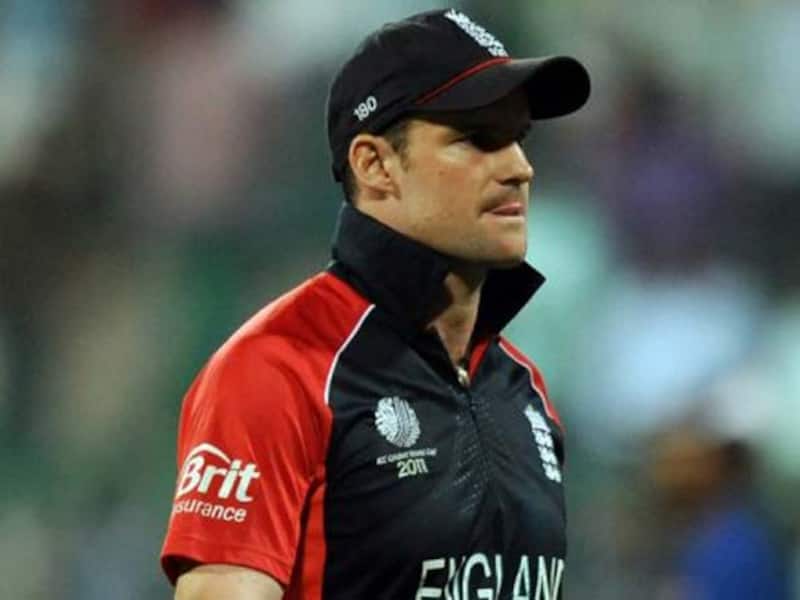 Battered England seek improved performance against South Africa 