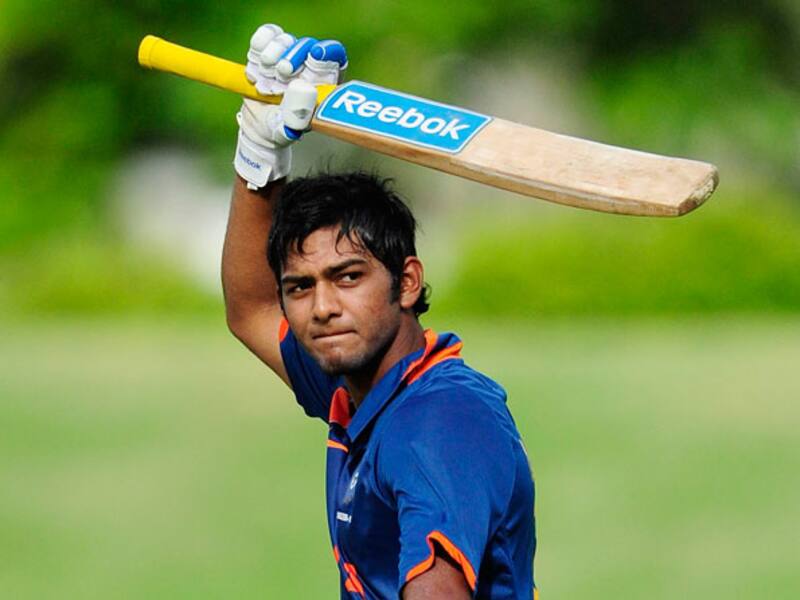 Sachin Tendulkar gives tips to Unmukt Chand and Co.