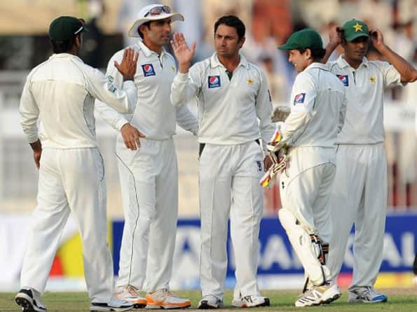 Sri Lanka extend lead to 237 on fourth day against Pakistan Sri Lanka extend lead to 237 on fourth day against Pakistan