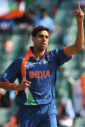 Indian team management denies Nehra injury Indian team management denies Nehra injury