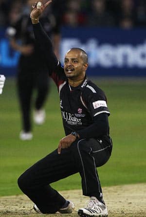 It's easier to bowl with the new ball: Murali Kartik It's easier to bowl with the new ball: Murali Kartik