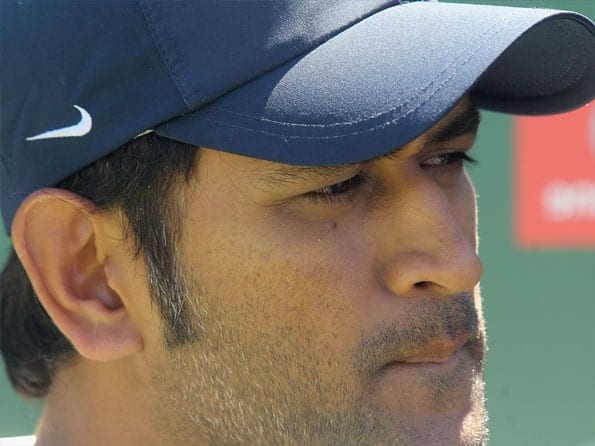 MS Dhoni meets Nepal President MS Dhoni meets Nepal President