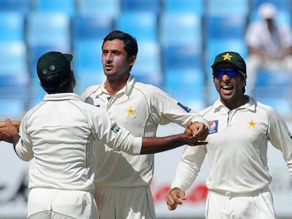 Sri Lanka lose four at lunch as Pakistan inches closer to win