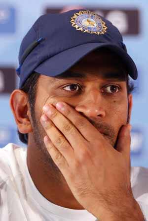 Charismatic Dhoni facing test of character Charismatic Dhoni facing test of character