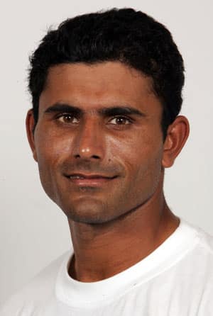 Abdul Razzaq may miss CLT20 opening matches Abdul Razzaq may miss CLT20 opening matches
