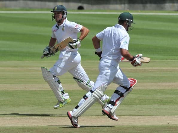 South Africa declare on massive total after Kallis-De Villiers show