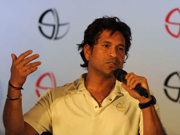 Sachin Tendulkar indicates playing cricket till 45 Sachin Tendulkar indicates playing cricket till 45