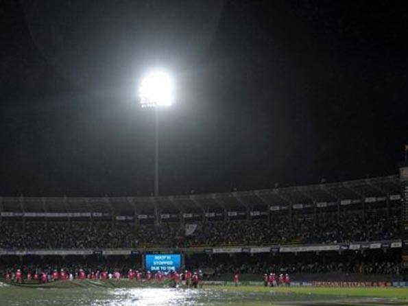 Sri Lankan Test venues under military control