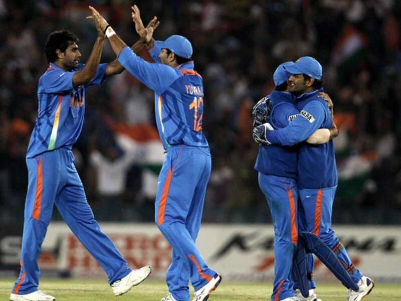 Don't believe the hype, says Dhoni