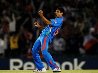 Nehra eyeing West Indies tour for comeback Nehra eyeing West Indies tour for comeback
