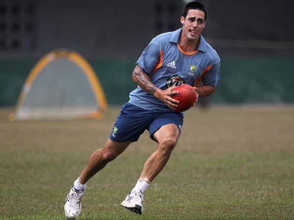 Dennis Lillee to monitor Mitchell Johnson's training Dennis Lillee to monitor Mitchell Johnson's training