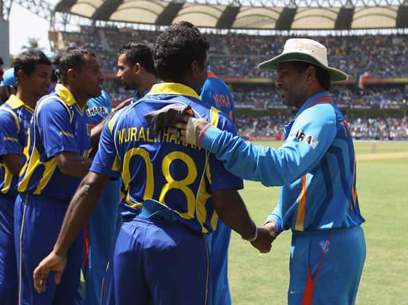 Don't compare 100 tons with 800 wickets: Sachin Tendulkar Don't compare 100 tons with 800 wickets: Sachin Tendulkar