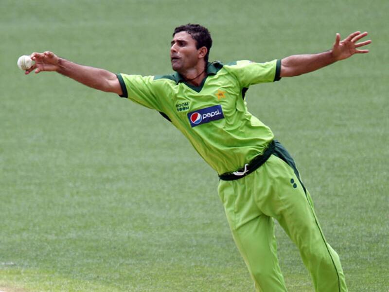 Abdul Razzaq suffers shoulder injury, doubtful for Bangladesh tour 