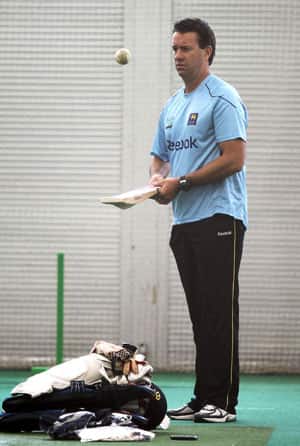 Sri Lanka coach Law not worried by players arriving late 