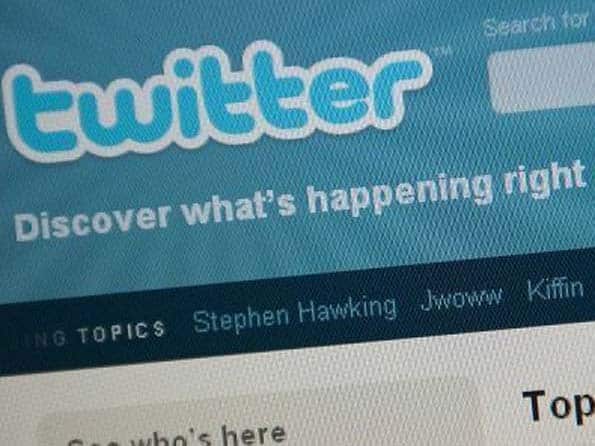 ICC bans use of Twitter by players during World Cup ICC bans use of Twitter by players during World Cup