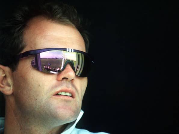 Martin Crowe returns to first-class cricket Martin Crowe returns to first-class cricket