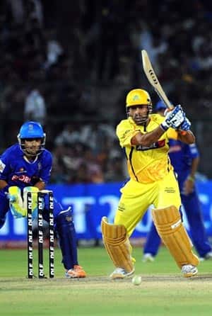 Big bats drive Chennai to 196 Big bats drive Chennai to 196