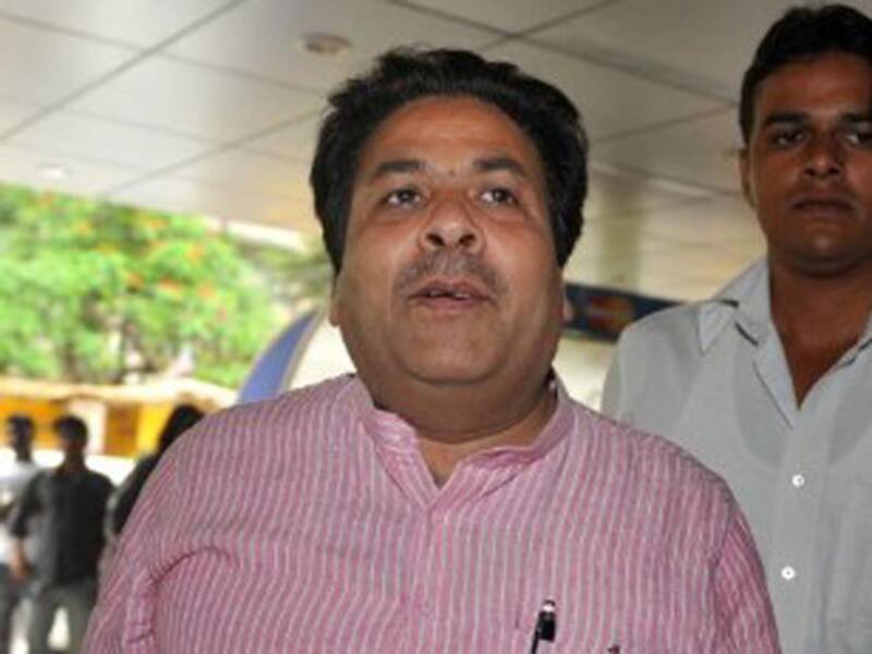 Rajiv Shukla refuses to comment on Sunil Gavaskar's criticism