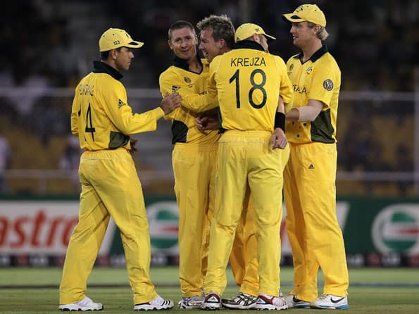 Australia extend winning streak in World Cup Australia extend winning streak in World Cup