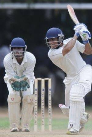 Chirag Khurana's ton takes Maharashtra past 350 against Jharkhand 