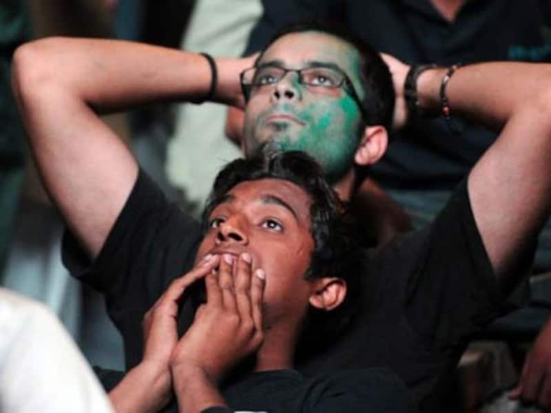 Disappointed Pakistan fans blame Misbah for India loss