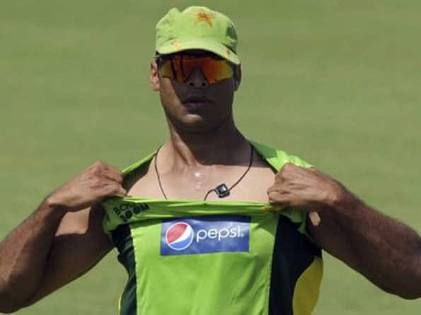 Below my dignity to react to Tendulkar, says Shoaib Akthar Below my dignity to react to Tendulkar, says Shoaib Akthar