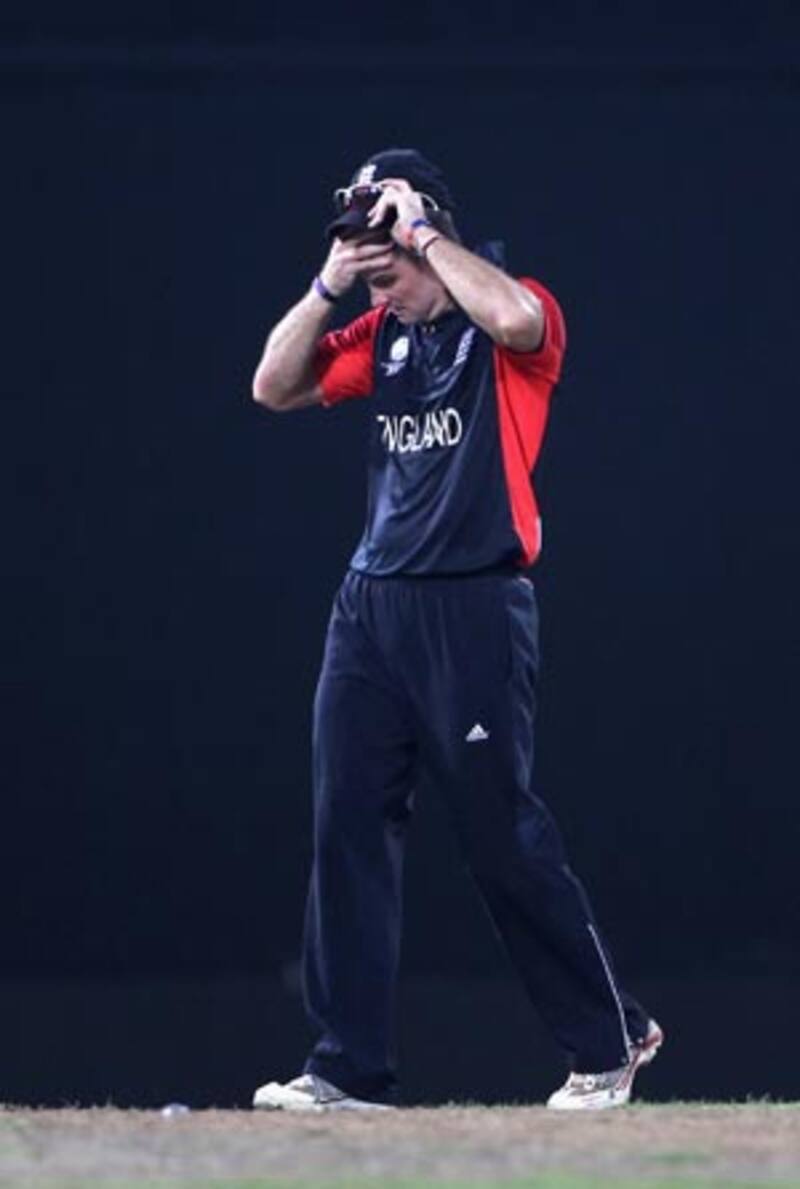 Vaughan tips Strauss to quit ODI cricket 