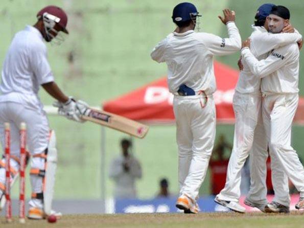 Harbhajan bags 400th wicket of his Test career