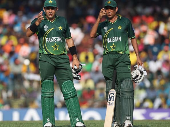Misbah, Younis propel Pakistan to a challenging total of 277 Misbah, Younis propel Pakistan to a challenging total of 277