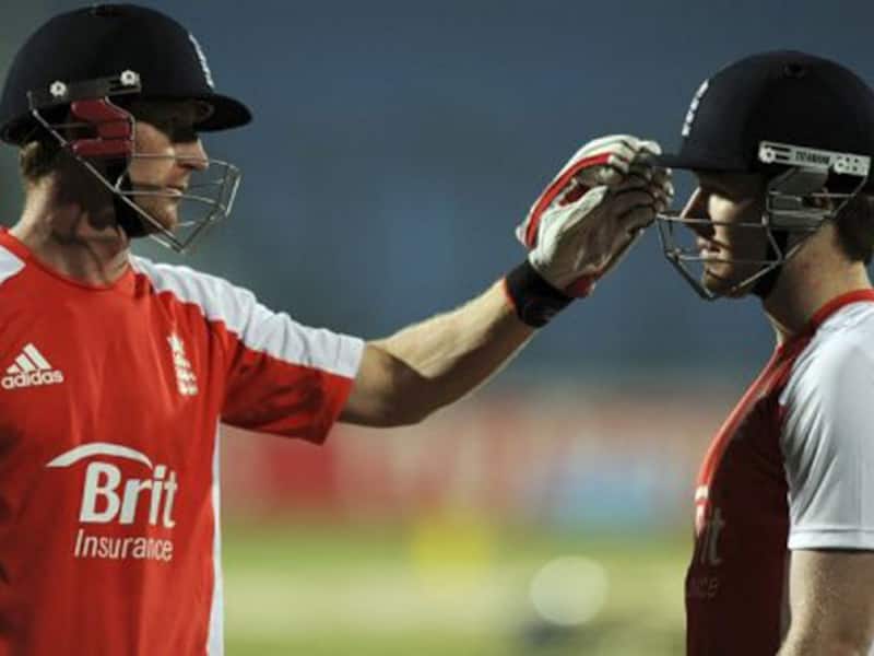 Collingwood dismisses retirement talk