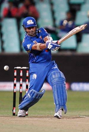 Tendulkar's maiden IPL century knocks the stuffing out of Kochi