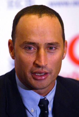 Hussain lauds Dravid's commitment Hussain lauds Dravid's commitment