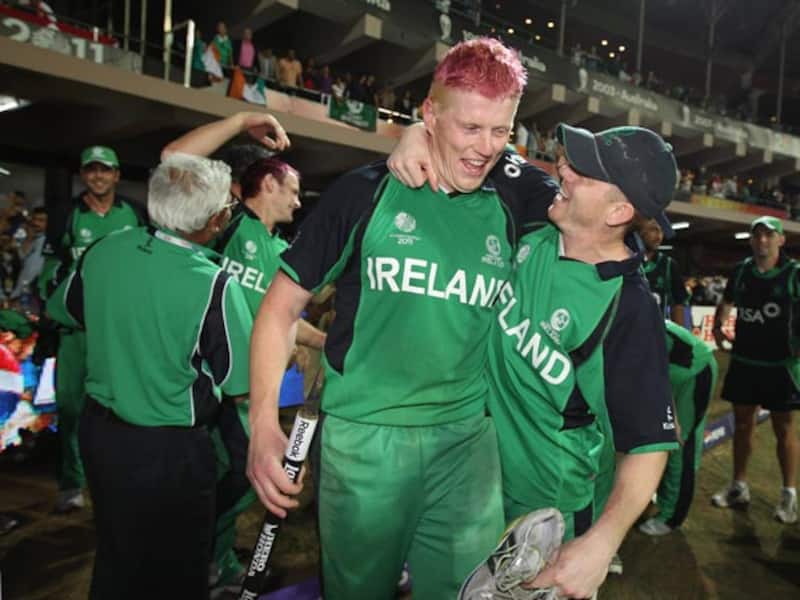 Former English cricketers salute the Irish 