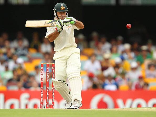 Ponting, Khawaja steady Australia after New Zealand strike early 