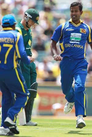 Resilient Sri Lanka restrict Australia to 231 in third ODI at Perth Resilient Sri Lanka restrict Australia to 231 in third ODI at Perth