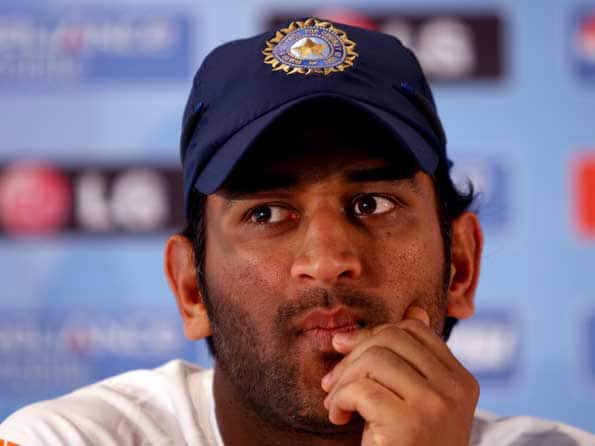 Dhoni downplays first innings dismissal controversy Dhoni downplays first innings dismissal controversy
