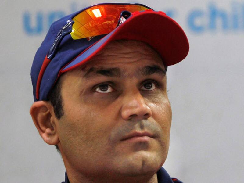 IPL 2012: Virender Sehwag launches special gold coins for Delhi Daredevils fans 