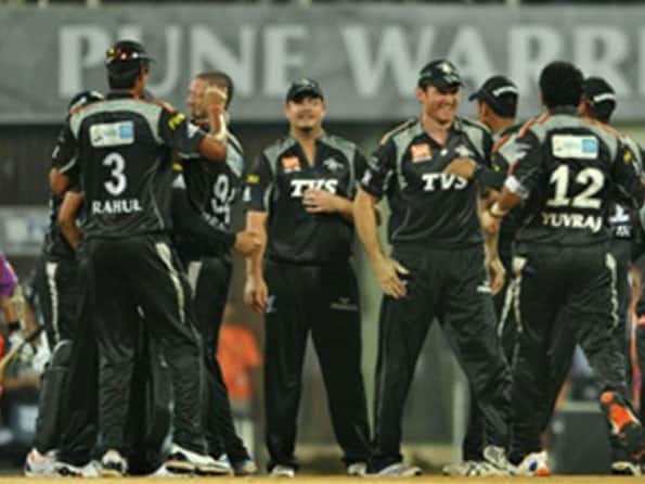 Spirited Pune restrict Chennai to 142 for 6
