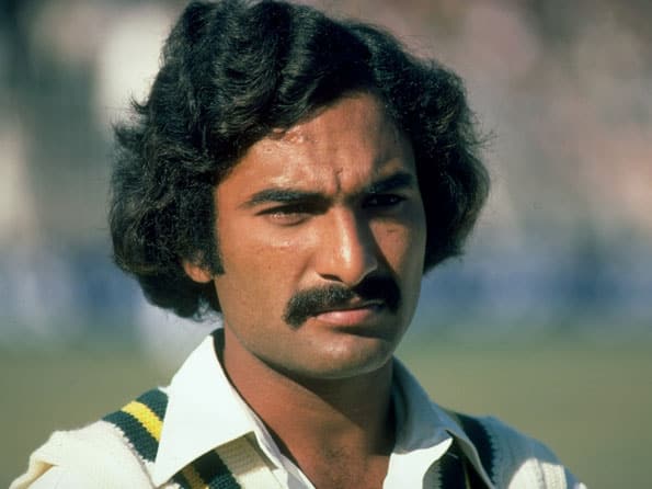 Ex-Pak batsman charged with corruption Ex-Pak batsman charged with corruption