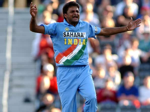 Fast bowlers need to keep bowling to improve: Srinath