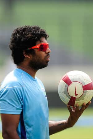 Will Sri Lanka Cricket ban Lasith Malinga for refusing to sign contract? Will Sri Lanka Cricket ban Lasith Malinga for refusing to sign contract?