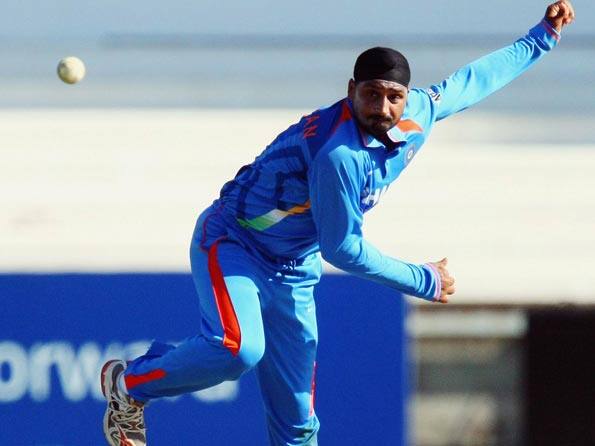 Harbhajan threatens action against bookie Mazhar Majeed Harbhajan threatens action against bookie Mazhar Majeed