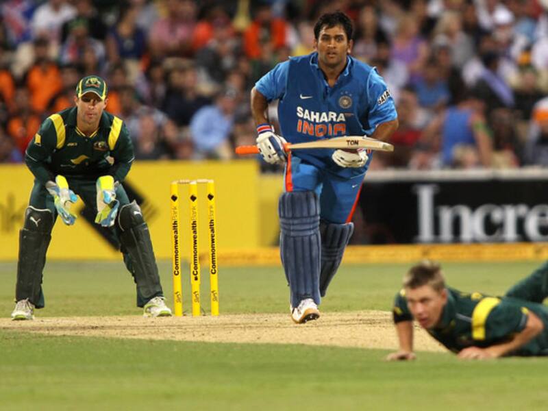 MS Dhoni steers India in nail-biting finish in 4th ODI at Adelaide