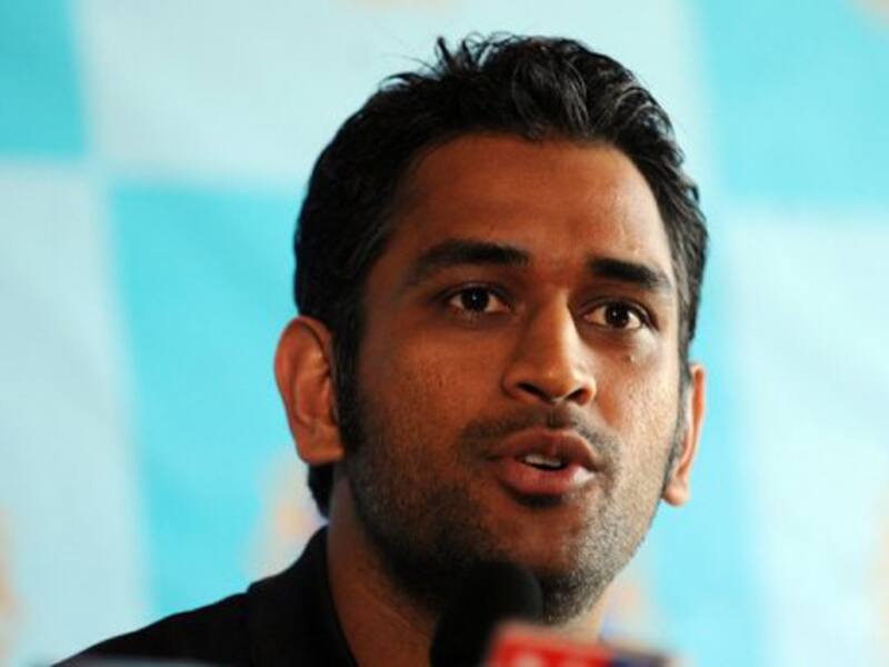 Kapil Dev backs MS Dhoni on having turning tracks for home series