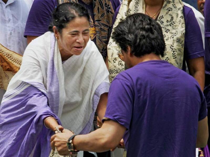 Mamata Banerjee appeals MCA president to reconsider decision on Shahrukh