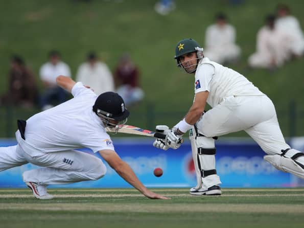 Misbah half-century guides Pakistan to 256 on day one