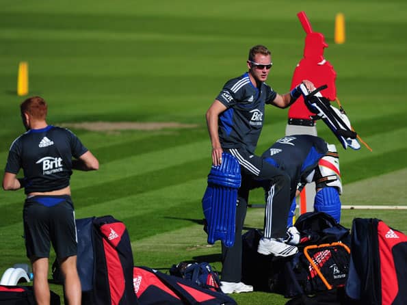 Live Cricket Score: England vs South Africa at Chester-le-Street - 1st T20 match Live Cricket Score: England vs South Africa at Chester-le-Street - 1st T20 match