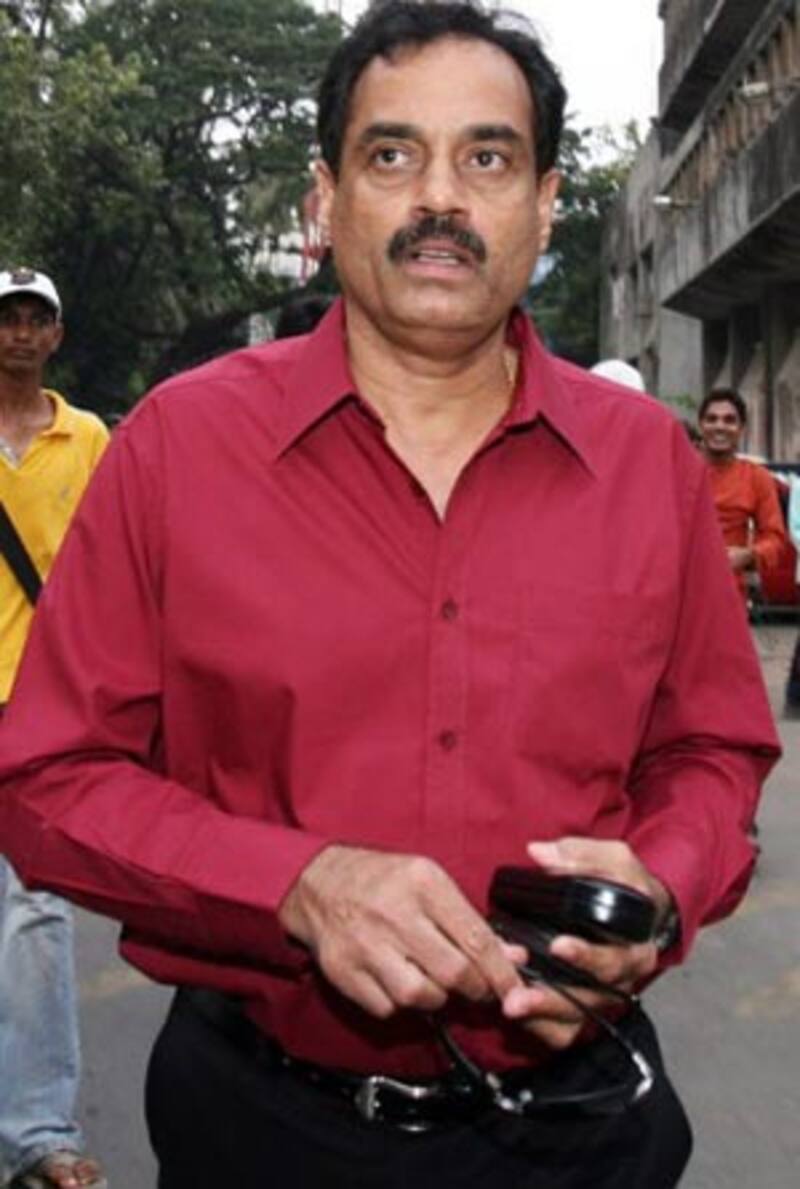 Vengsarkar gets Sena support for MCA polls