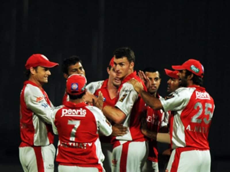 Parvinder Awana to play for Kings XI Punjab in IPL 5